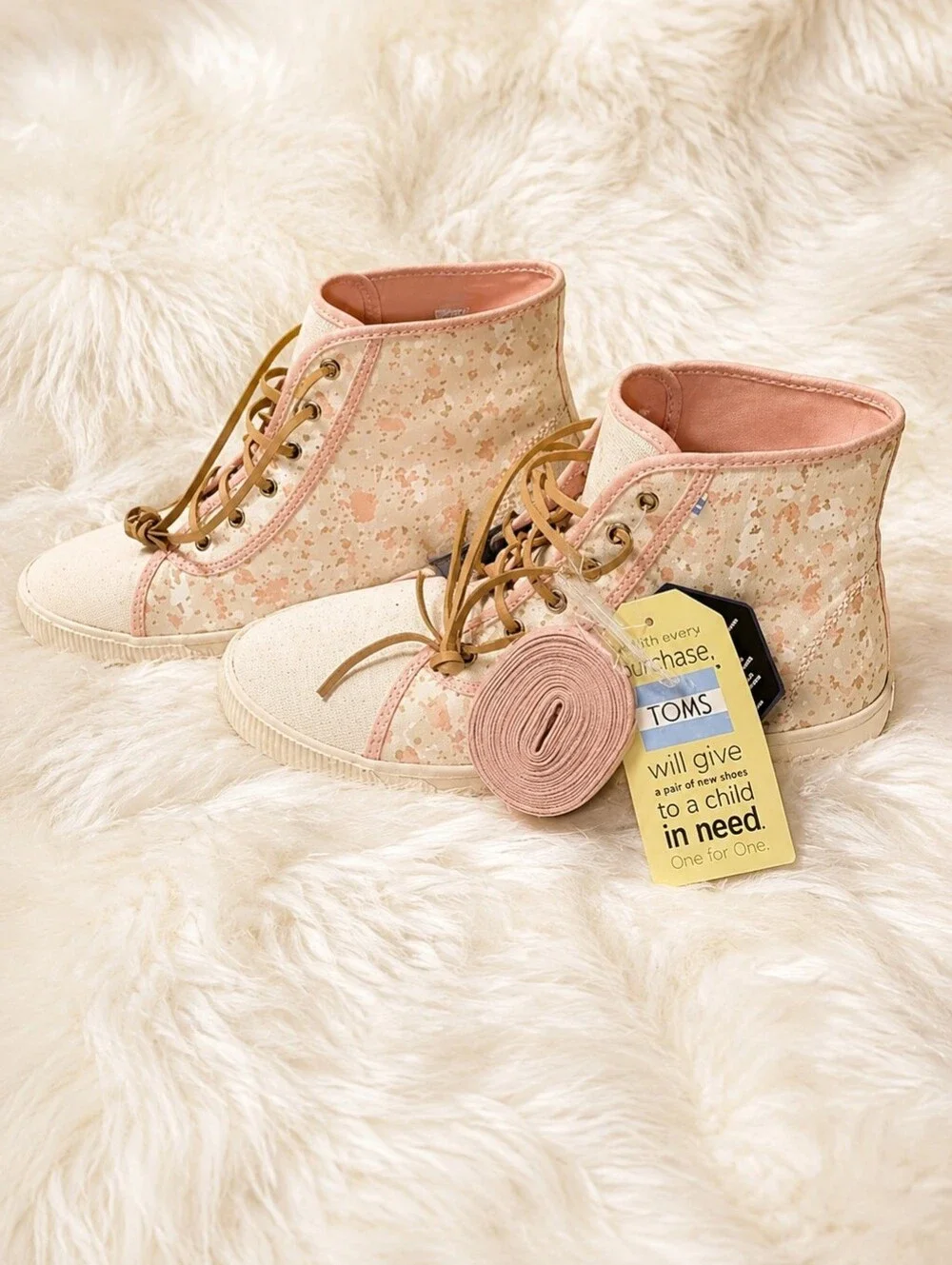 TOMS Camarillo Ortholite Floral High Top Sneakers